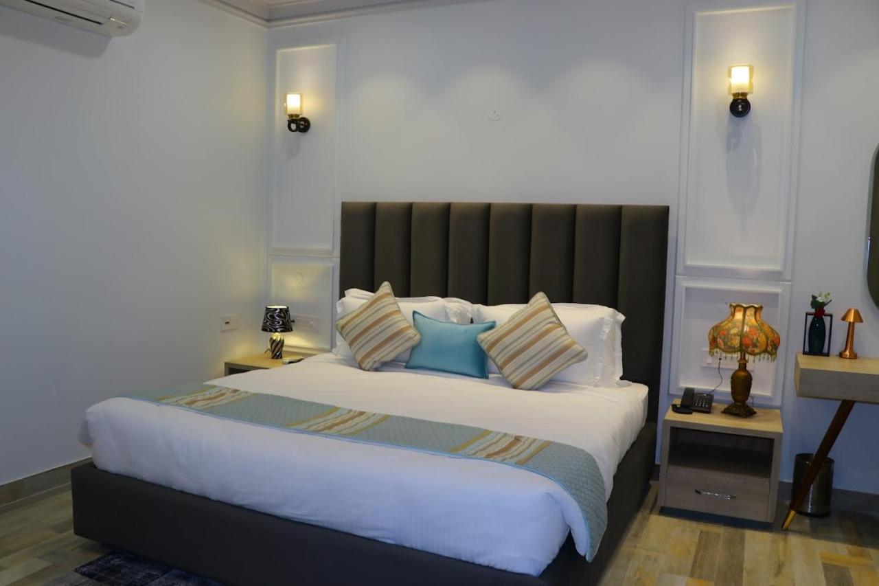 Elegance Regency Ξενοδοχείο Khanna  Εξωτερικό φωτογραφία